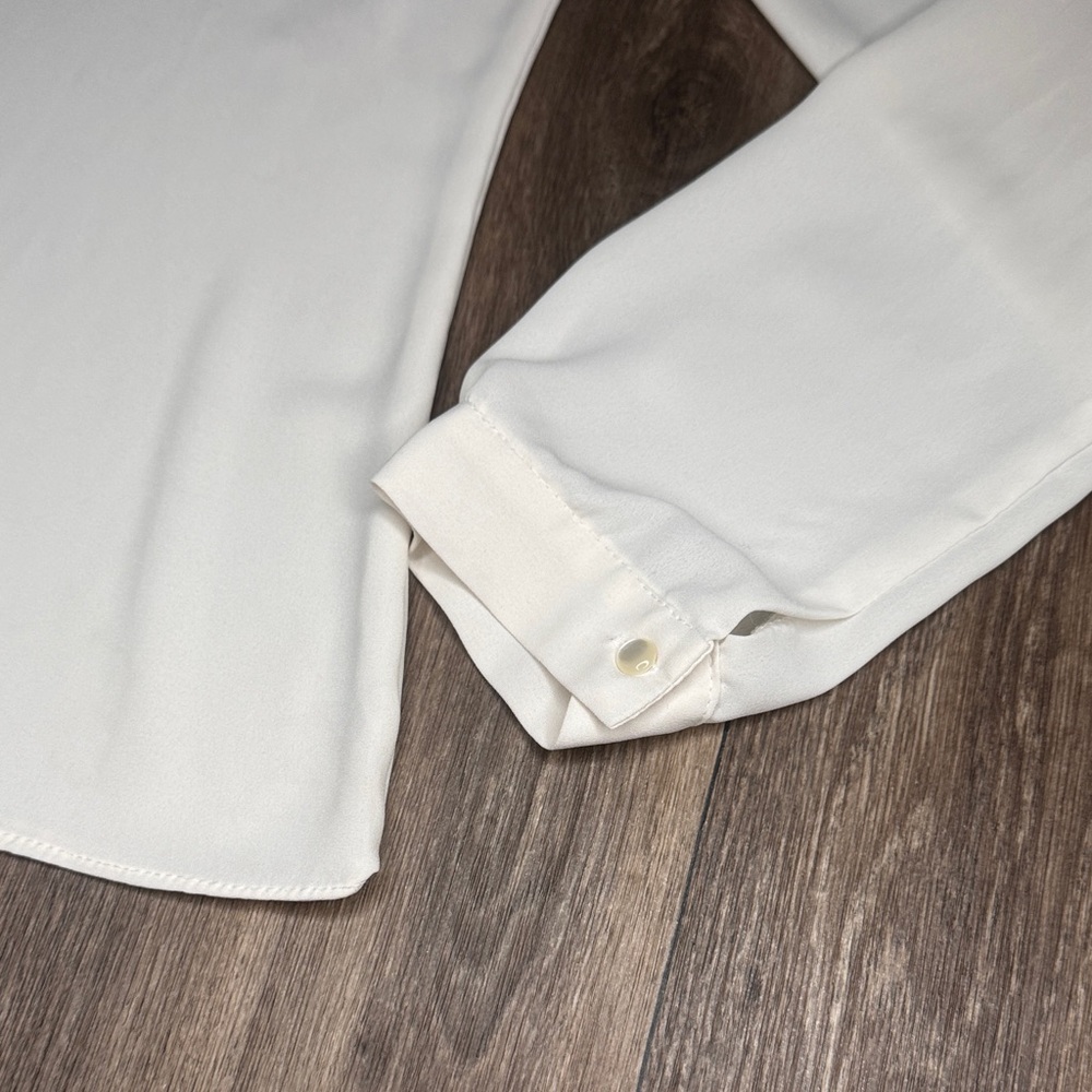 Jasmine Cream Women's Blouse Women’s Size Medium - Picture 3 of 10